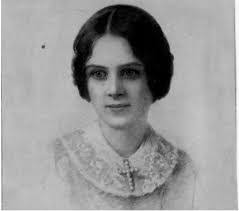 Maria White's Instagram, Twitter & Facebook