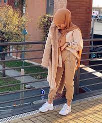 Outfit Ideas On Instagram Sue Meyraa Casualstyle Winter Autmn Casualoutfit Hijabers Hijabi Fashion Casual Fashion Hijabi Outfits Casual
