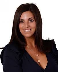 Jessica Letourneau's Instagram, Twitter & Facebook