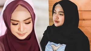 Us 12 01 42 off kpop blackpink lisa sama terjawab panggilan nomor telepon printing o neck lengan pendek t shirt musim panas unisex lucu sederhana t. Beredar Chat Wa Ria Ricis Saat Ditegur Warga Karena Syuting Di Tengah Wabah Corona Ini Isinya Tribunnewsmaker Com