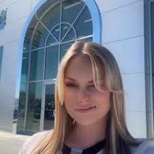 Kelly Clear (@buyfromkellls)