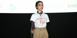 It's short for a longer sentence which is حَلَلْتَ أَهْلاً، وَوَطِئْتَ سَهْلاً the meaning o. Ketahui Arti Ahlan Wa Sahlan Dan Maknanya Yang Tepat Jangan Sampai Salah Persepsi Merdeka Com