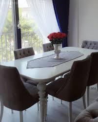 Bu Evin Bir Bolumunde Sakinlik Digerinde Yuksek Bir Enerji Var Mobilya Fikirleri Ev Dekoru Dekor