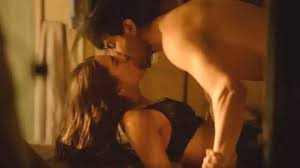 Love Aaj Kal trailer: Sara Ali Khan and Kartik Aaryans lip-lock scenes  set the internet on fire