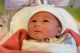 Usai Sidang, Tessa Kaunang & Sandy Cipika Cipiki : Okezone Celebrity