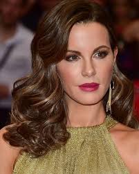 Beto Martto autografa sessão de makes poderosas no ensaio fotográfico para  o 9º Prêmio Absollut TOP