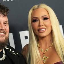 Bunnie Xo & Jelly Roll Sell T-Shirts With Drawing That Got Tennessee Middle  Schooler Disciplined