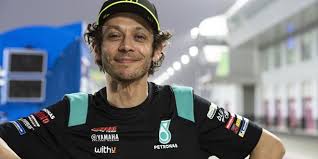 Valentino rossi's top 10 moments with yamaha. Valentino Rossi Lacht Uber Zukunft Vielleicht Kann Ich Nichts Entscheiden