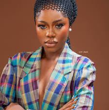 If your customer receives their item and it is broken as a result of  logistics error, who bears the loss? Especially when the customer didn't  complain to the logistics company. How do