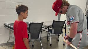 Boy and dad confronted by woman over Phillies home run ball at Marlins game speak  out - Yahoo Sports