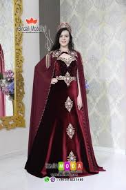 Pelerinli Kaftan 1046 The Dress Moda Stilleri Ortacag Elbisesi
