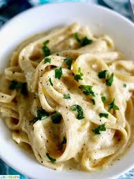 Vegan Alfredo Sauce With Fettucine Easy Dinner Recipe Recipe Dairy Free Recipes Dinner Dairy Free Dinner Vegan Alfredo Sauce