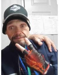 Allen Travis's Instagram, Twitter & Facebook