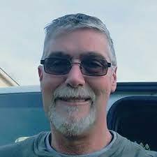 Darcy Kline's Instagram, Twitter & Facebook