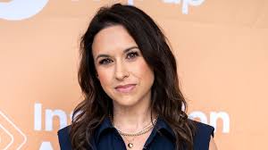 Lacey Chabert's Link-Up With Netflix Makes Those Vicious Hallmark Feud  Reports Even More Suspicious