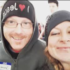 What are the pros and cons of a carnivore diet?