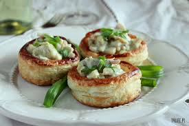 Vol Au Vents Puff Pastry Filled With Bacon Chicken Mushrooms And Creamy Sauce Vol Au Vent Savory Pies Recipes Recipes
