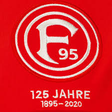 Günstig, schnell und bequem online bestellen. Fortuna Dusseldorf So Sieht Das Neue Auswartstrikot Aus Mit Video