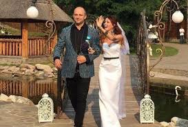 Jun 03, 2021 · тина кароль, которая стала хедлайнером фестиваля atlas weekend, провела экскурсию по своему загородному дому и ответила на 42 вопроса. Nadya Dorofeeva Vremya I Steklo Biografiya Foto Lichnaya Zhizn Muzh Rost Ves Slushat Pesni Onlajn 2021 Uznaj Vsyo