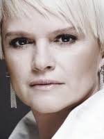 „afery dubajskiej, w którą zamieszane były zarówno celebrytki i modelki, jak również wiele znanych postaci ze świata polityki, biznesu, czy sportu. Dziewczyny Z Dubaju 2021 Filmweb