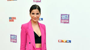 Discover the latest in artistry makeup and skincare at laura mercier. Gzsz Chryssanthi Kavazi Auf Der Suche Nach Till Welt