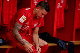 Tyto návrhy jsou vždy v módě, protože jsou barevné, smysluplné, atraktivní a mohou být použity v mnoha formách na zápěstí. Uzivatel Lucas Hernandez Na Twitteru Objetivo Supercopa A Por Ellos Fcbayernes Miasanmia