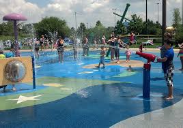 We visited every single splash pad in central indiana. 14 Cool Splash Pads And Spraygrounds In Chicagoland Chicago Parent
