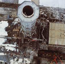 Hunderttausende touristen haben bereits tschernobyl besichtigt. Tschernobyl Explodierter Reaktor 4 In Extrem Unsicherem Zustand Welt