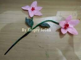 Karena bunga sakura banyak sekali versinya, oleh karena itu kami membuat lagi bunga sakura dengan cara dan model yang berbeda. Cara Membuat Bunga Sakura Dari Kain Flanel Youtube