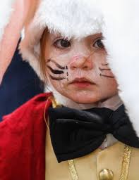 Admiral Treats and Treasures 2012, report #2: Boo-tiful people