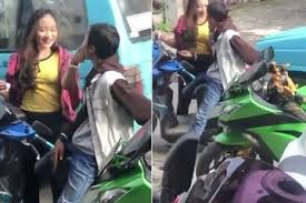 Cewe test ride new ninja 250 fi 2018 terbaru #motovlog4. Kaum Jomblo Langsung Meringis Modal Honda Beat Pasangan Abg Pamer Kemesraan Netizen Ninja Gue Kalah Semua Halaman Gridmotor Id