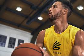 The curry flow 8 is totally rubberless, making it lighter and ridiculously grippy. Under Armour Curry Flow 8 Review Juiced29 Activewear Lifestyle