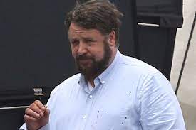 The film is focused on crowe's antagonist, who takes umbrage. Russell Crowe Takes A Smoke Break From Being Unhinged