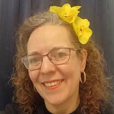 Time to introduce myself. My name is Sarah and I moved to Berlin last year  as part of creating my thriving life. I am a recovering self-sacrificing  people pleaser and workaholic. After