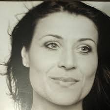 Heidi Mingle's Instagram, Twitter & Facebook