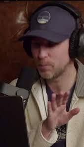 Lonnie Hamlin's Instagram, Twitter & Facebook