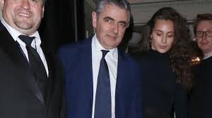 Rowan sebastian atkinson cbe (born 6 january 1955) is an english actor, comedian, and writer. Rowan Atkinson So Geht Er Mit Fake News Uber Seinen Tod Um