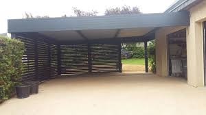 Fabriquer un auvent pour camping car. Carport Tout Aluminium Entierement Sur Mesure Fabrique De Maniere Adaptee Au Terrain Et Concep Garage Toit Plat Abri De Voiture Moderne Agrandissement Maison