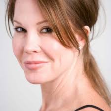 Elizabeth deVries (@seshehd39)