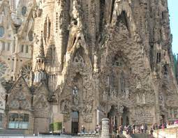 Let's go and discover the most visited monument in spain: Sagrada Familia 3 Barcelona 2 Pictures Geography Im Austria Forum