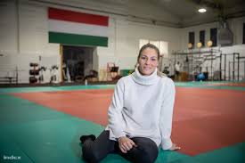 Jul 02, 2021 · rövid, frappáns, modern volt a tokiói ötkarikás játékokra készülő magyar sportolók olimpiai eskütétele. Index Sport Karakas Hedvig Evekig Kuzdottem Hogy Idaig Eljussak
