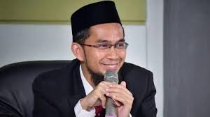 Check spelling or type a new query. Biografi Ustadz Penggambar