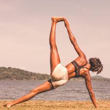 65 Likes 7 Comments Nansera Cissy Etherealoutlook On Instagram Back View In Side Plank All Muscles Must Participat Bhakti Yoga Yoga Posses Yoga Poses