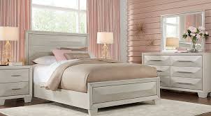 Affordable girls bedroom furniture sets for sale at rooms to go. Sofia Vergara Cambrian Court White 5 Pc Queen Panel Bedroom Bedroom Sets Queen Bedroom Sets Furniture Queen Bedroom Panel