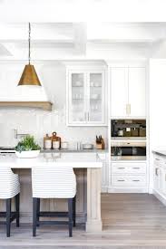 Take A Peek At This Dreamy Home In Newport Beach Lark Linen Interior Design Kitchen Home Decor Kitchen Kitchen Trends
