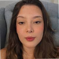 Julie Ferretti's Instagram, Twitter & Facebook