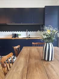 Mat Bleu Nuit Cuisine Ouverte Cuisine Ouverte Sur Sejour Cuisine Appartement