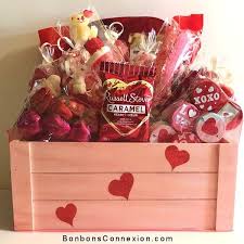 We offer very unique designs and sizes of candy boxes, candy and gift bags, as well as gift wrap for your gifts, chocolates, or store packaging. Valentine S Day Custom Gift Basket Custom Valentine Gift Valentines Gift Box Valentine Gift Baskets