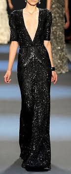 A Model Walks The Runway At The Naeem Khan Fall 2011 Fashion Show Fashion Evening Dresses Beautiful Dresses