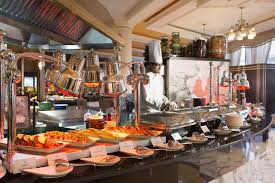 450 طاهي بفندق و نادي ضباط القوات المسلحة لخدمة الزوار والحفلات والمناسبات